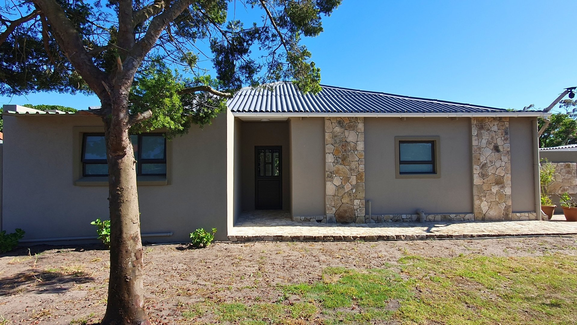 3 Bedroom Property for Sale in Albertinia Western Cape